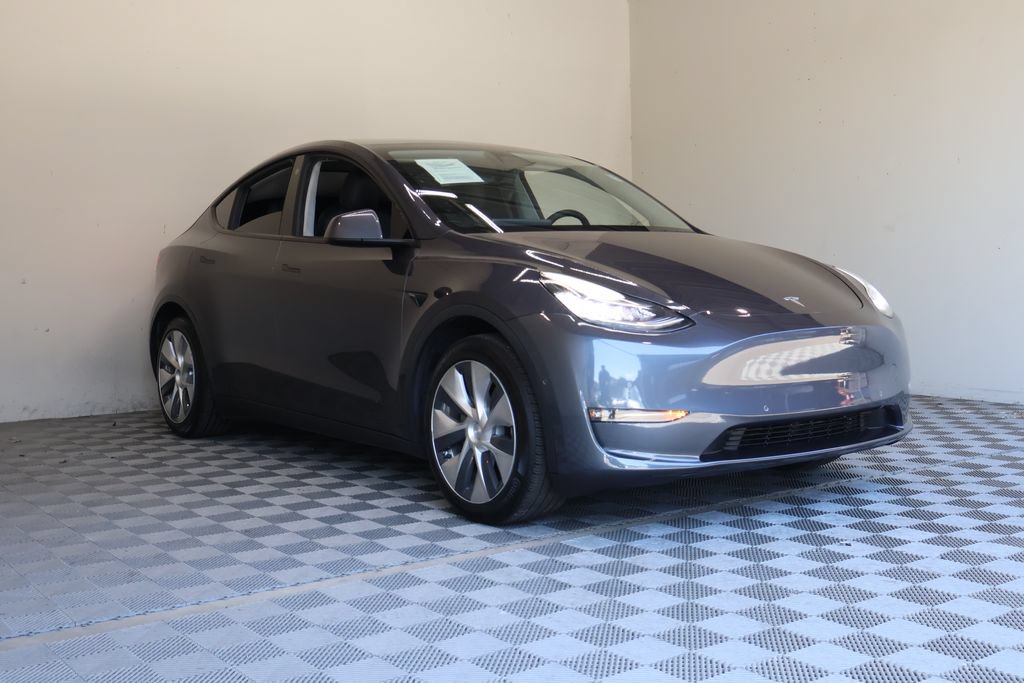 Used 2021 Tesla Model Y Long Range AWD/4WD image 6