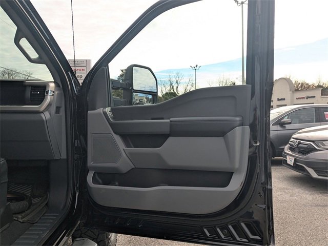 Used 2024 Ford F250 XL w/ STX Appearance Package image 31