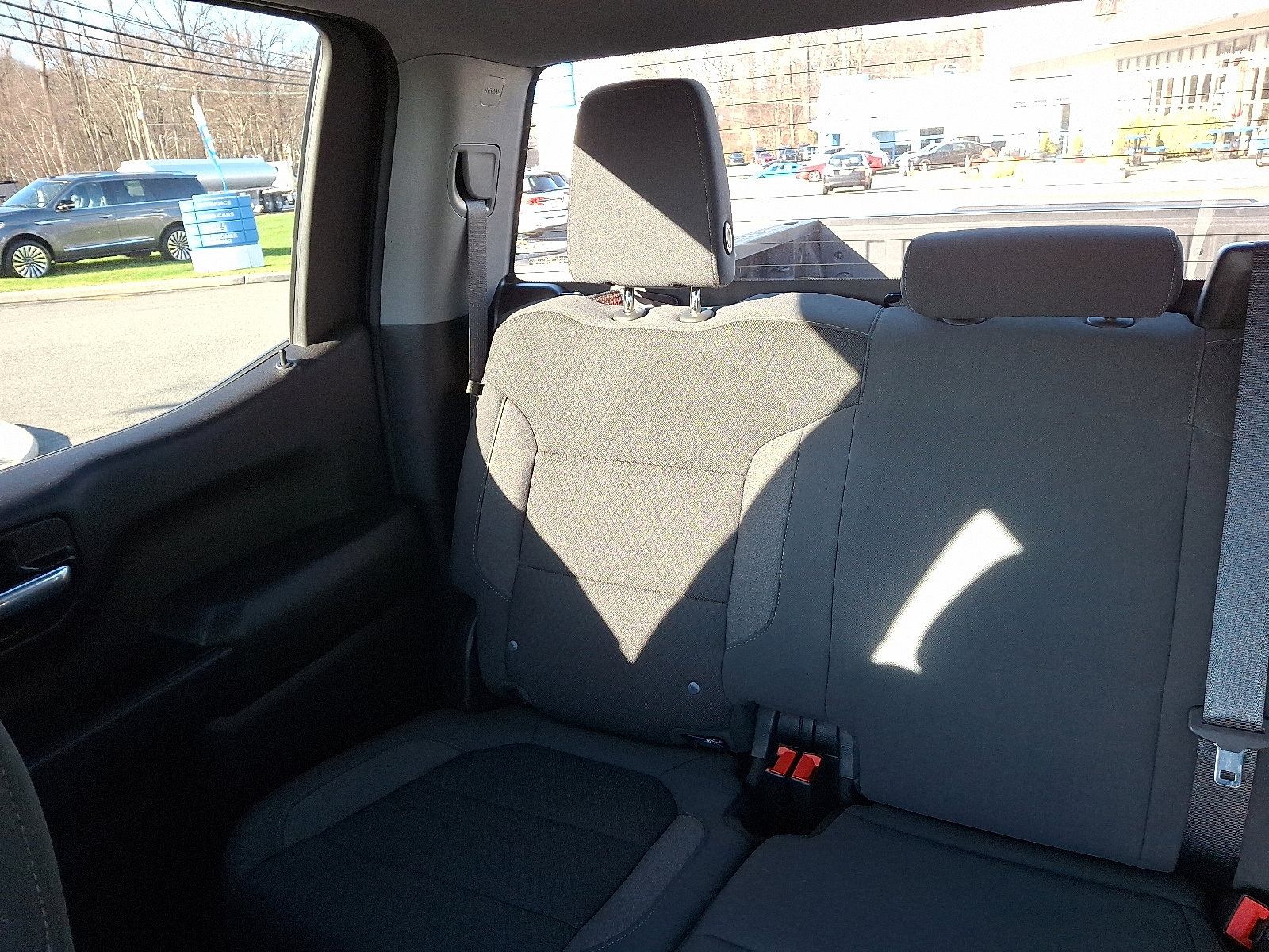 Used 2021 Chevrolet Silverado 1500 LT image 18