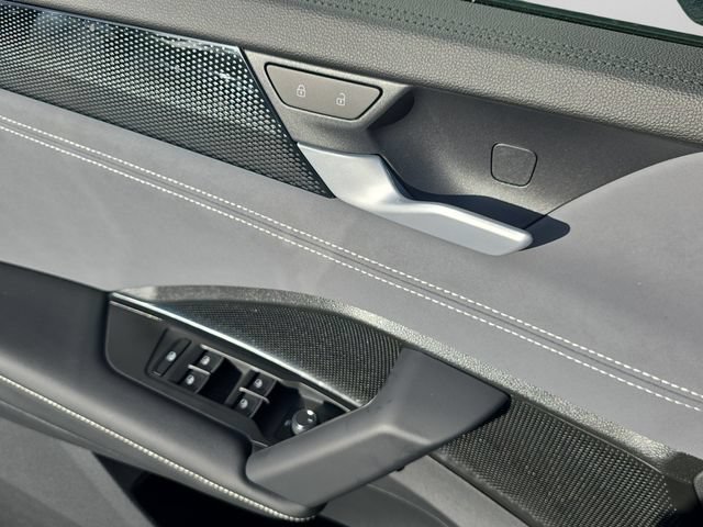 New 2026 Volkswagen Tiguan SE FWD image 20