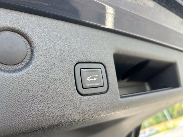 Used 2018 Chevrolet Equinox Premier AWD/4WD image 10