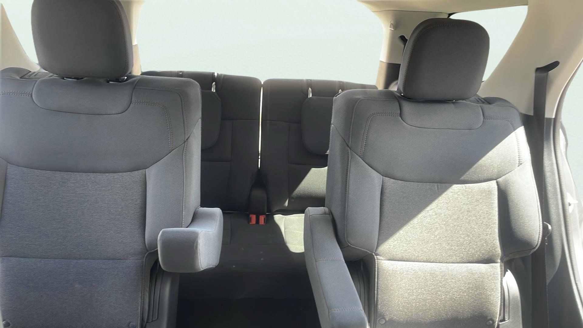 Used 2025 Ford Explorer Active image 19