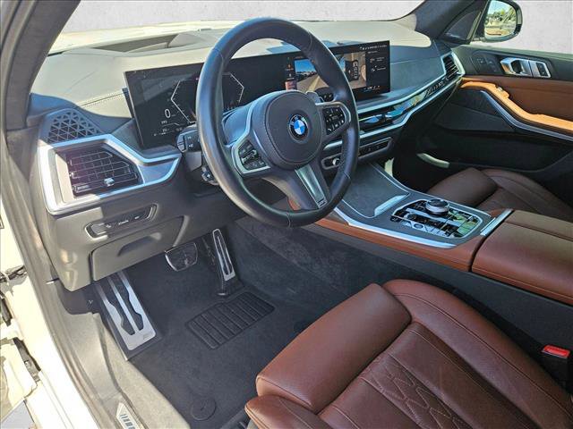 Used 2024 BMW X7 xDrive40i w/ Executive Package image 10