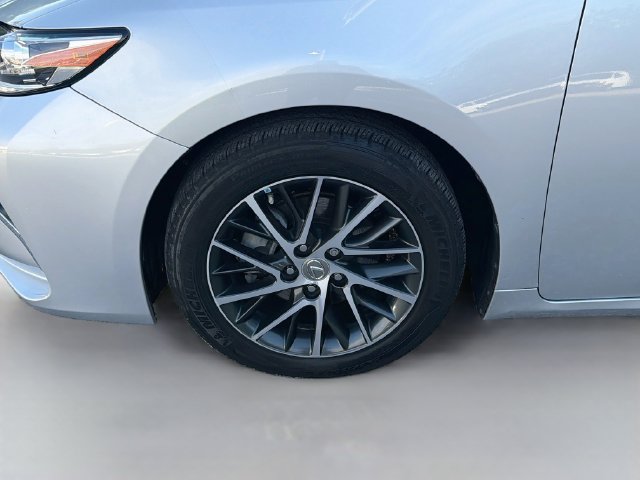 Used 2016 Lexus ES 350 w/ Luxury Package w/Wood Trim FWD image 41