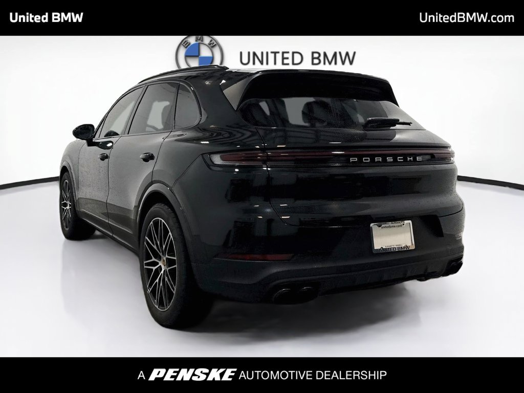 Used 2024 Porsche Cayenne S AWD/4WD image 7