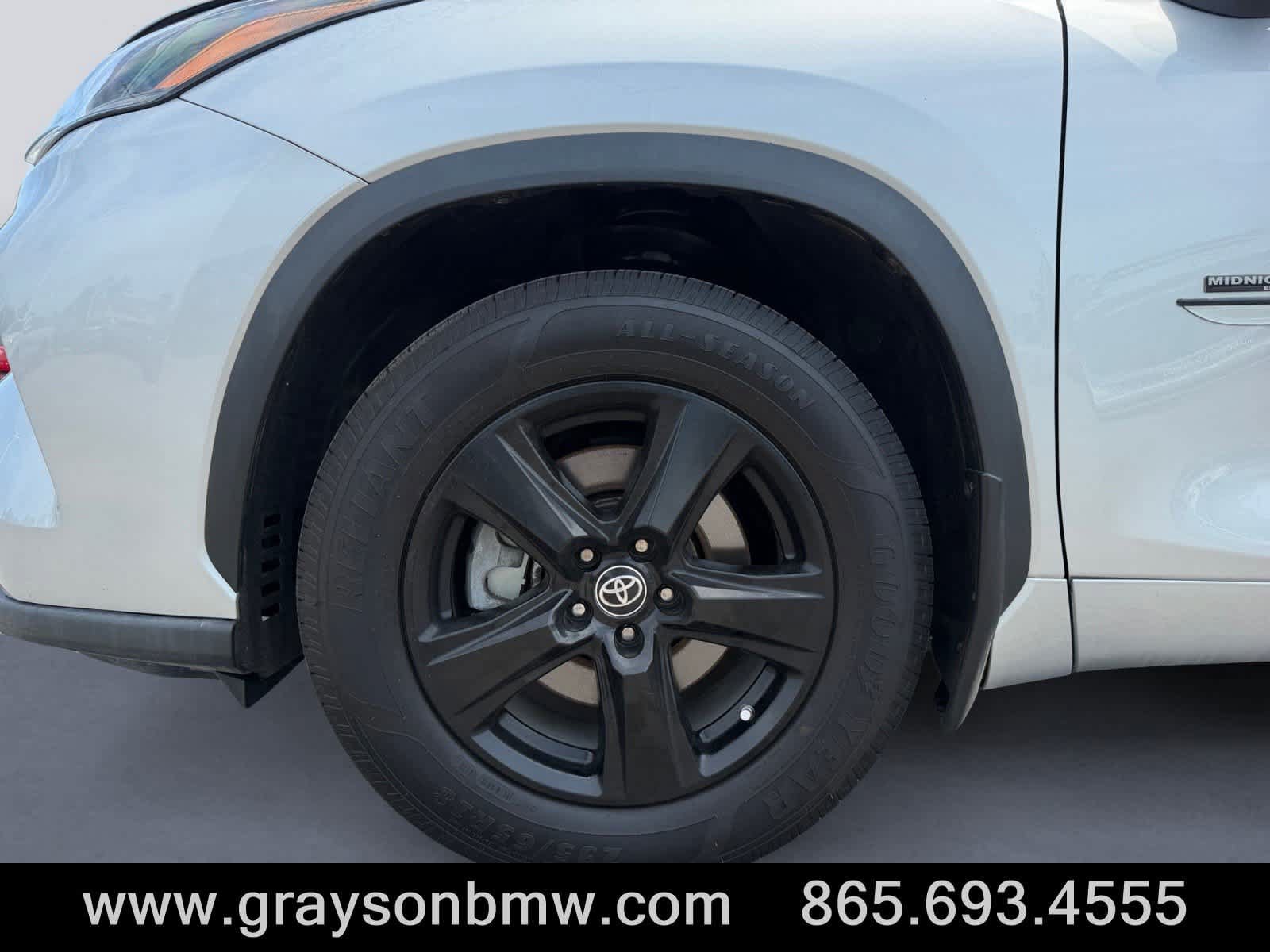 Used 2023 Toyota Highlander L FWD image 9
