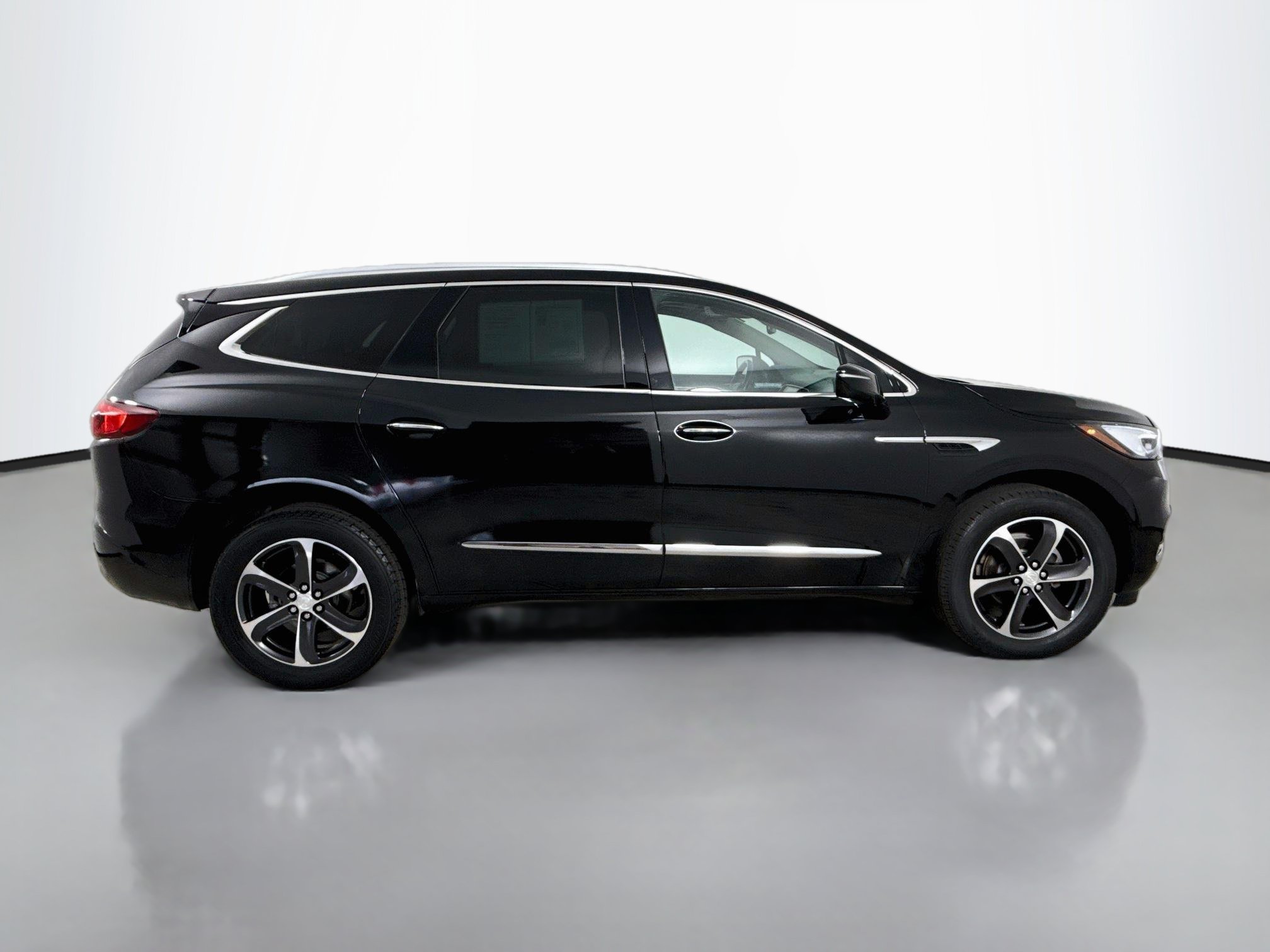 Used 2020 Buick Enclave Essence w/ Sun And Navigation Package FWD image 9