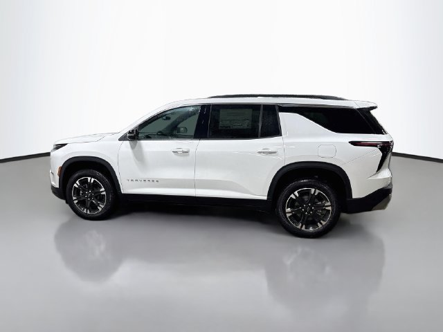 New 2027 Chevrolet Traverse LT w/ LPO, Floor Liner Package FWD image 11