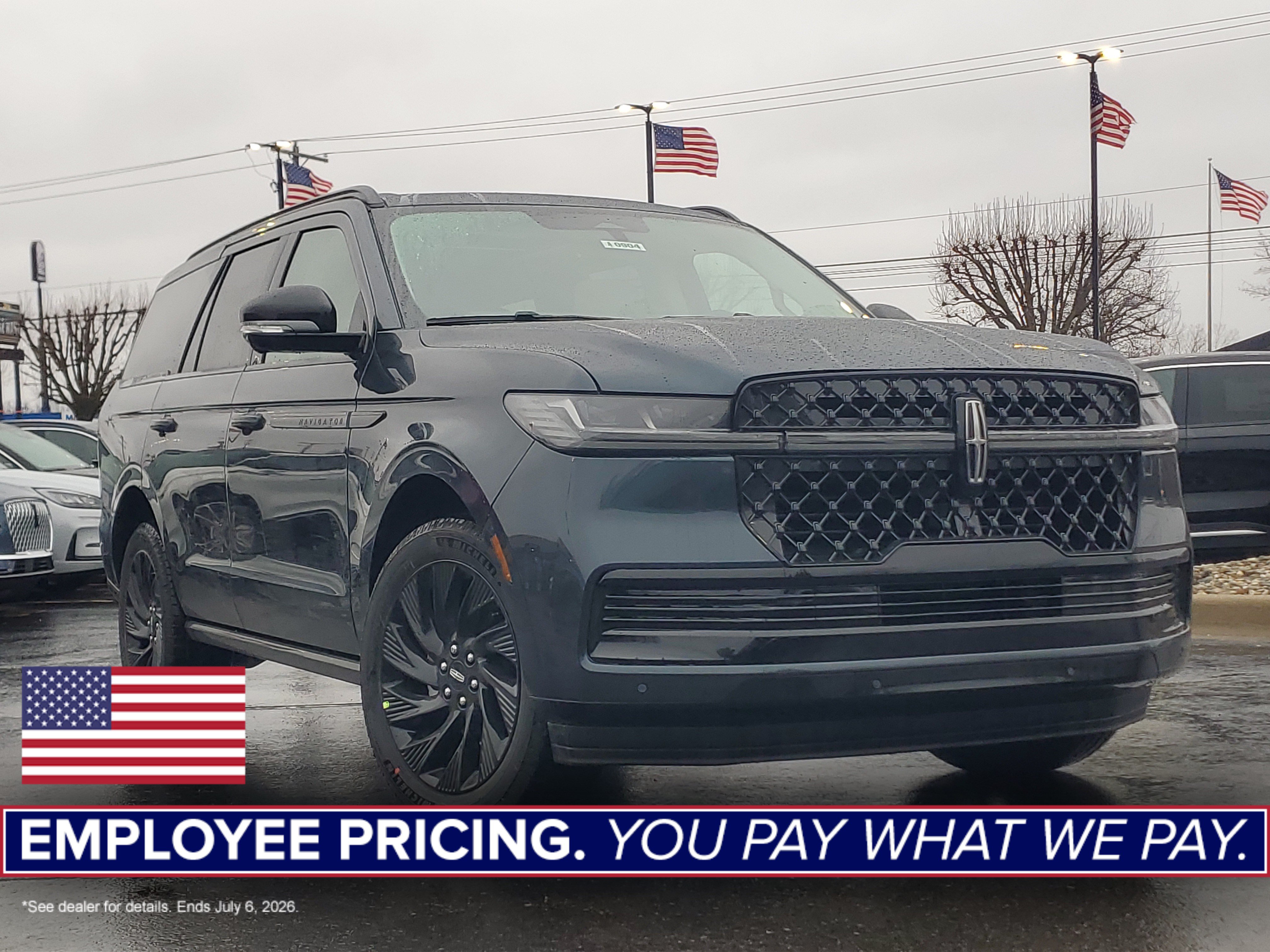 New 2026 Lincoln Navigator Reserve w/ Jet Appearance Package AWD/4WD image 1