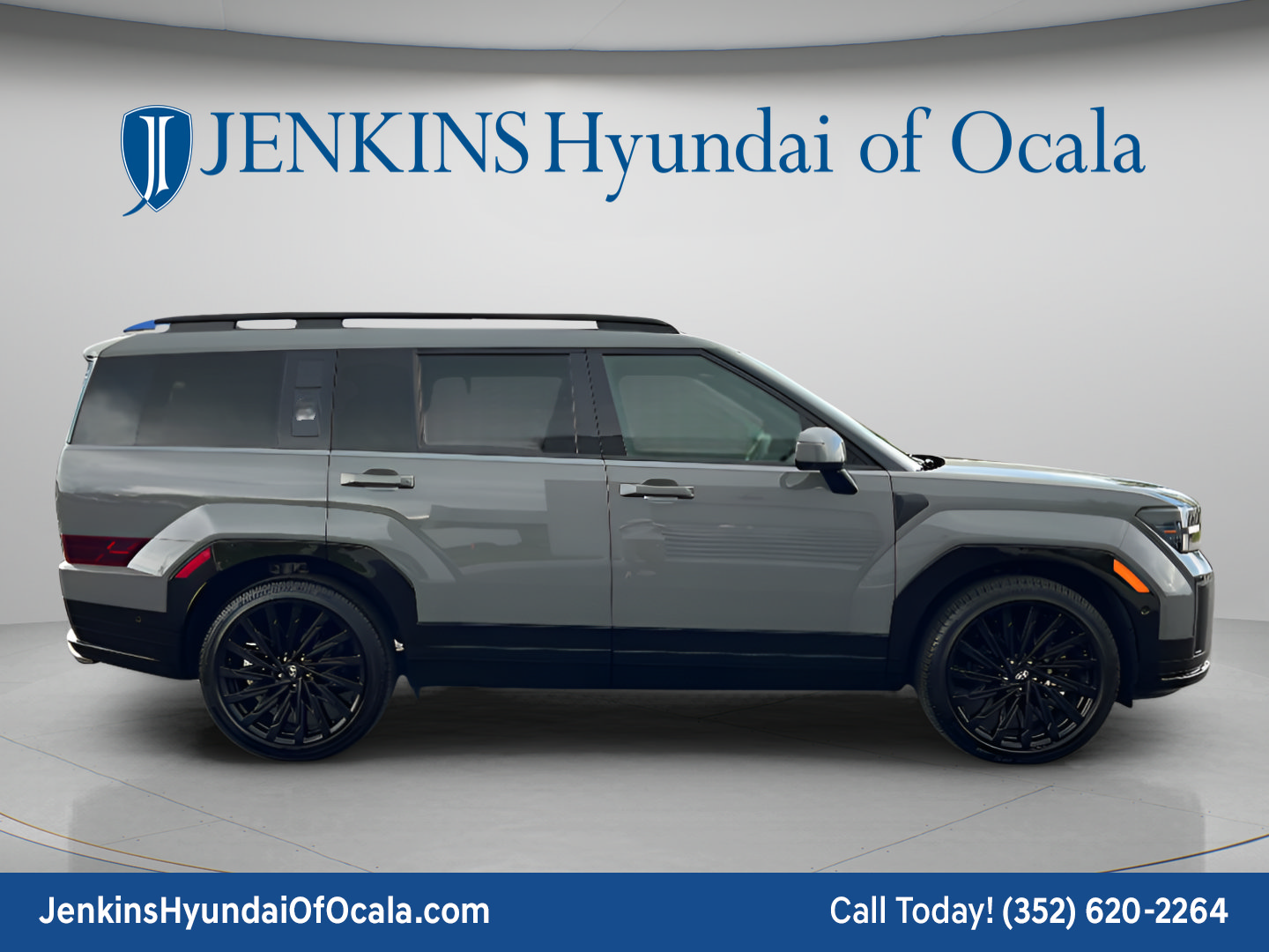 Used 2026 Hyundai Santa Fe Calligraphy FWD image 2