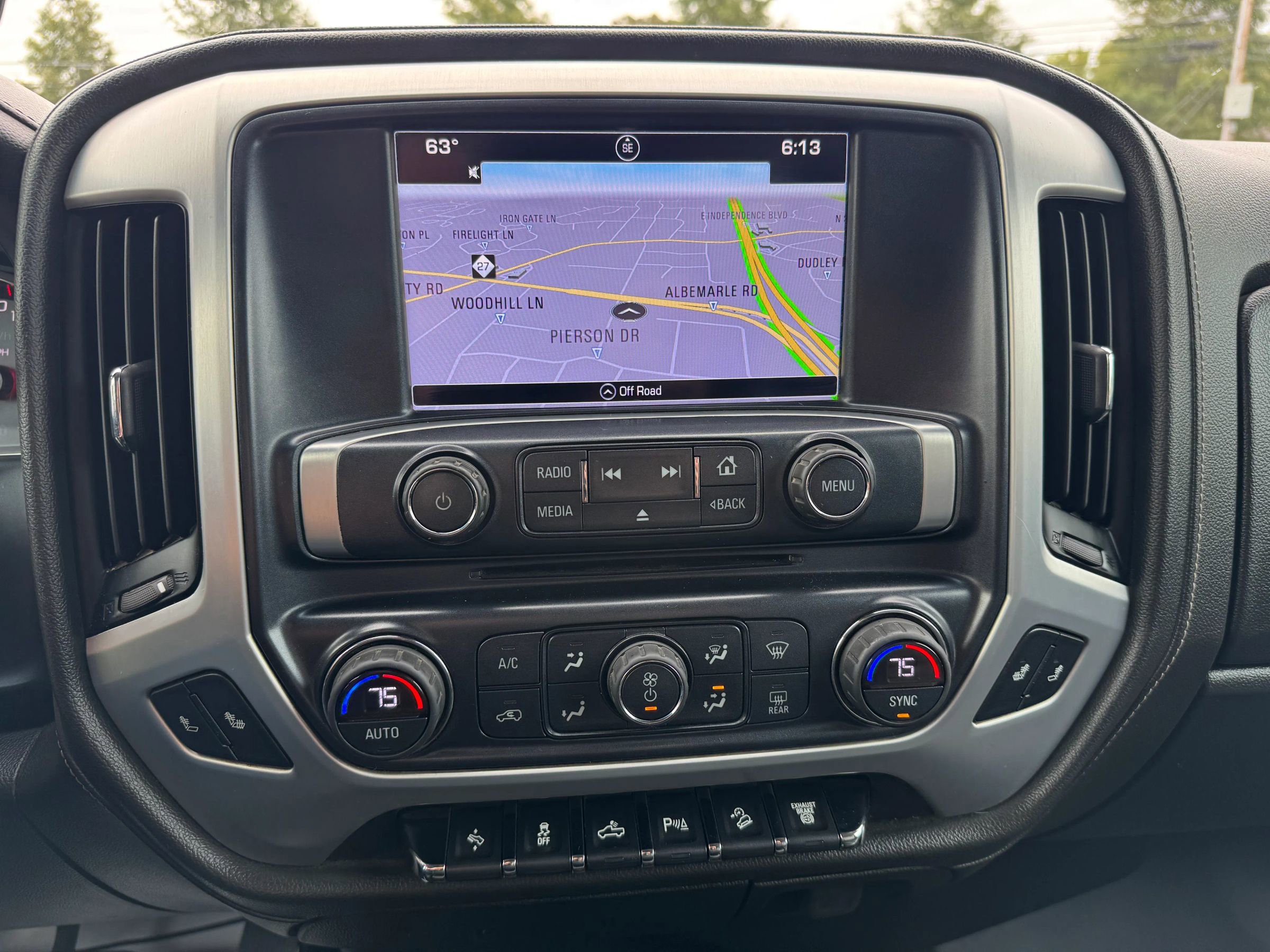 Used 2016 GMC Sierra 3500 SLE image 25