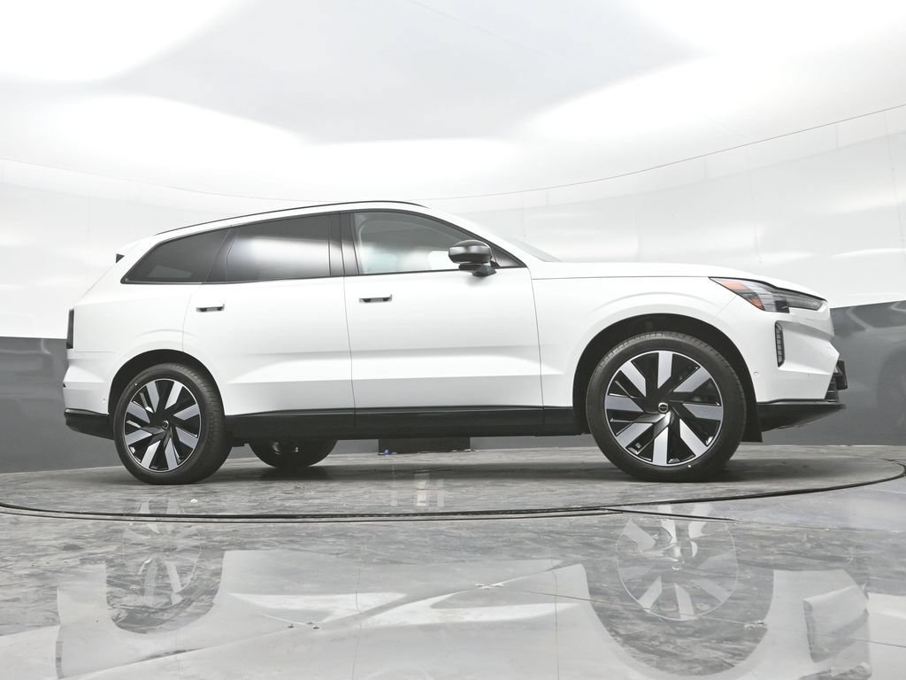 New 2026 Volvo EX90 Plus AWD/4WD image 28
