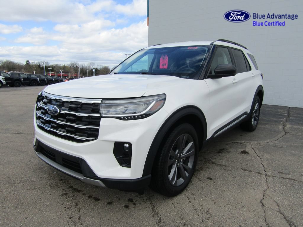 Certified 2025 Ford Explorer Active w/ Active Comfort Package AWD/4WD image 40