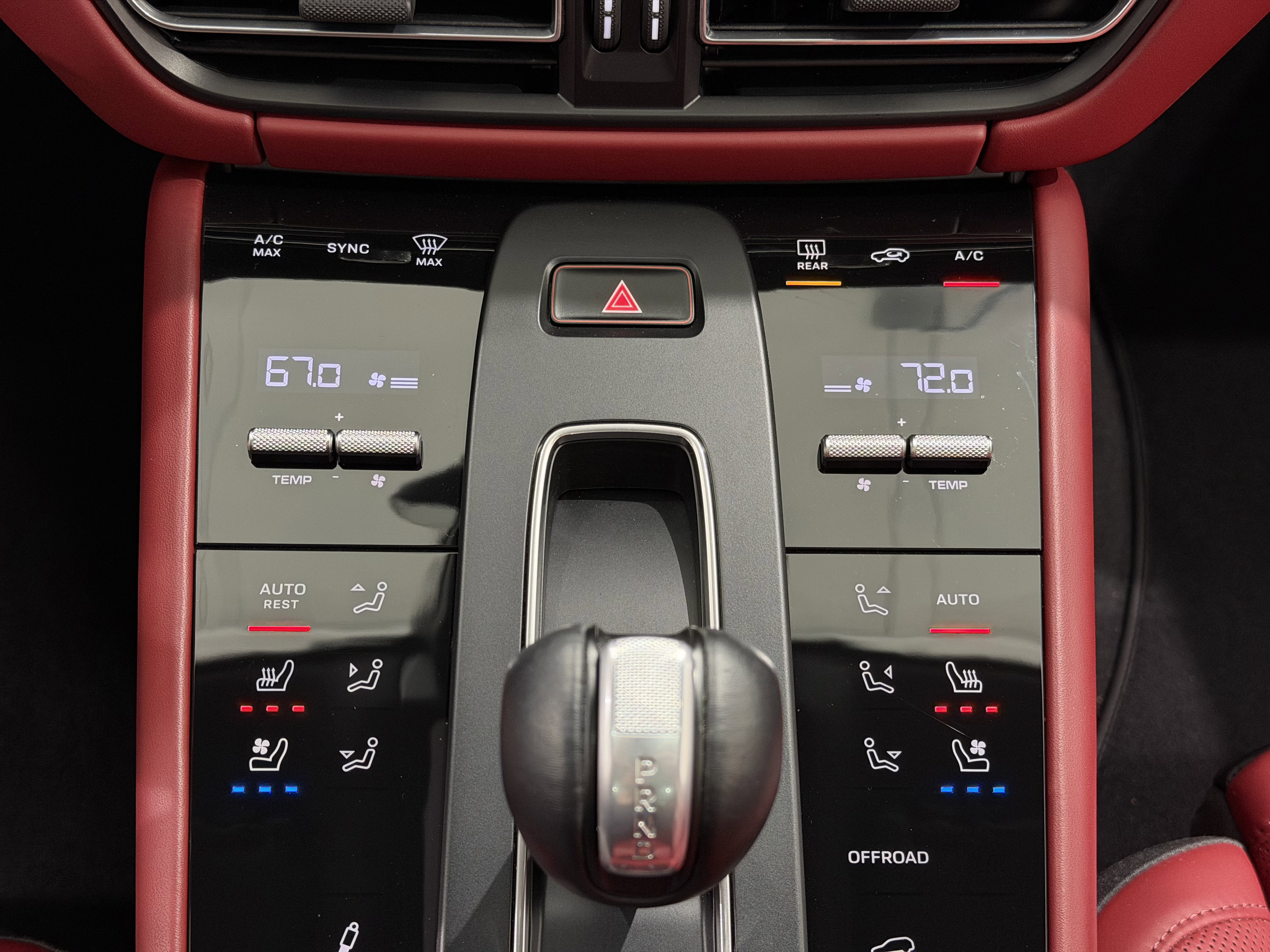Certified 2024 Porsche Macan GTS image 38