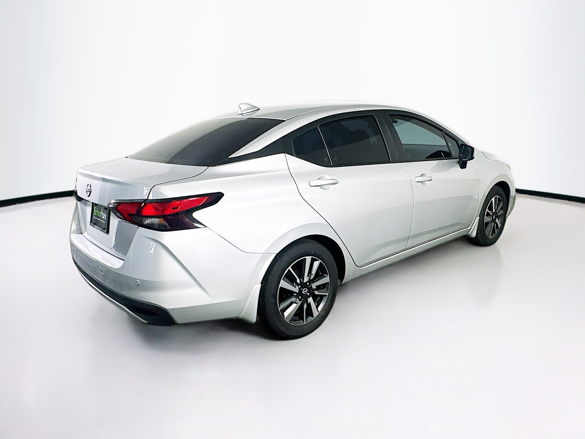 Used 2025 Nissan Versa SV w/ Trunk Package image 9