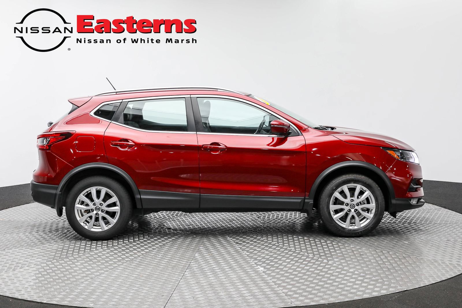Used 2022 Nissan Rogue Sport SV w/ Technology Package image 4