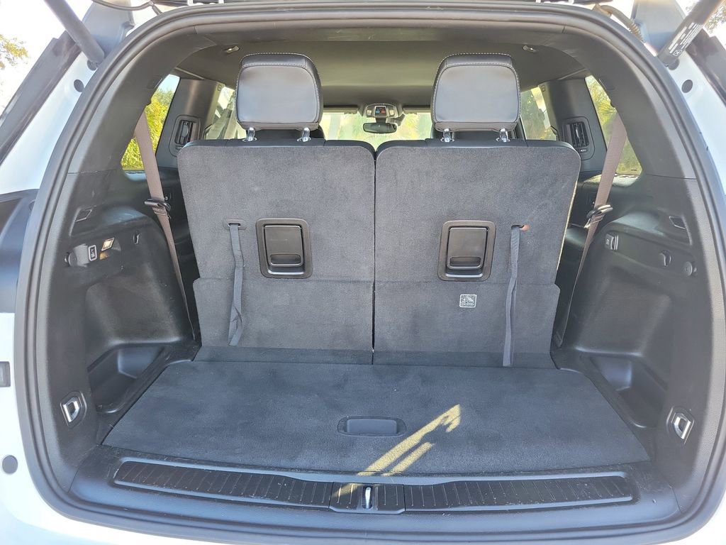 Used 2022 Jeep Grand Cherokee L Laredo image 11