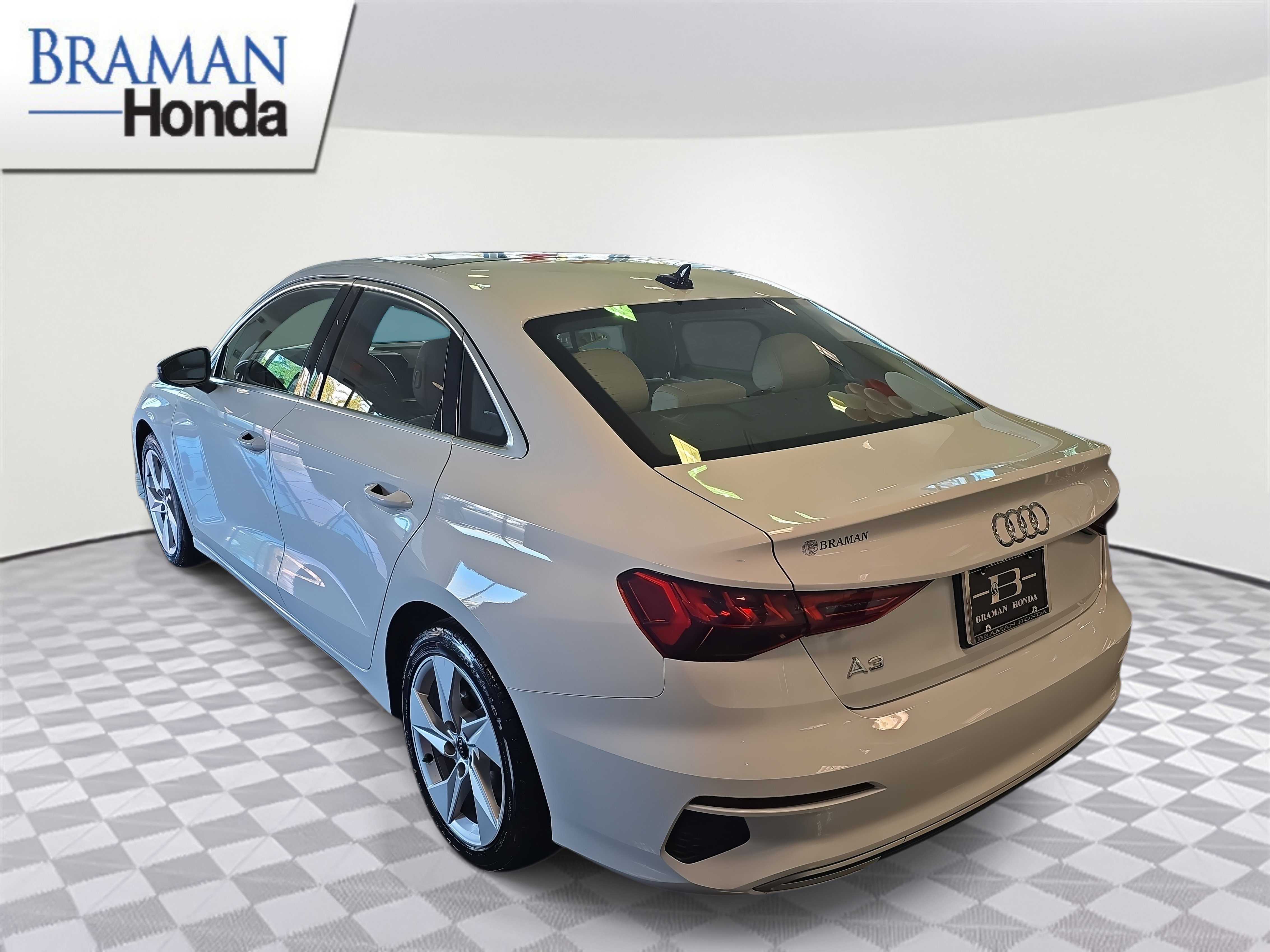 Used 2022 Audi A3 2.0T Premium image 4