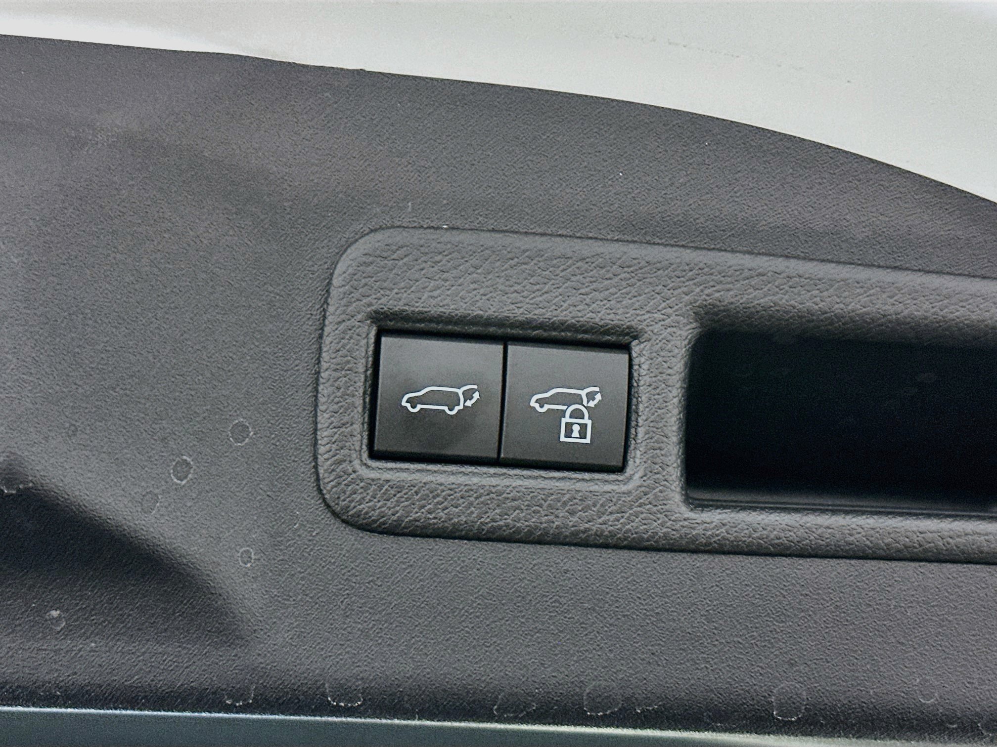 Used 2023 Subaru Solterra AWD image 31
