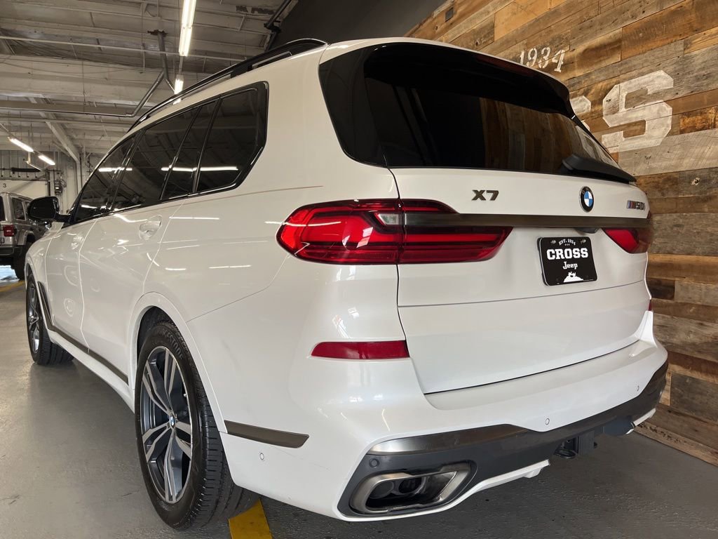 Used 2021 BMW X7 M50i w/ Executive Package image 19