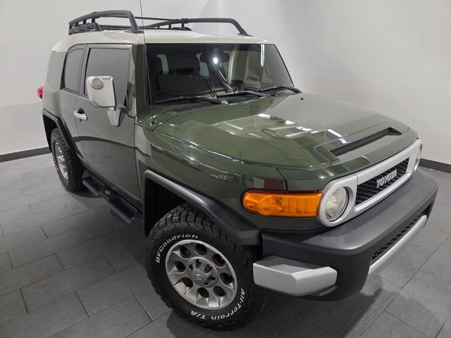 Used 2013 Toyota FJ Cruiser 4WD w/ Upgrade Pkg image 7