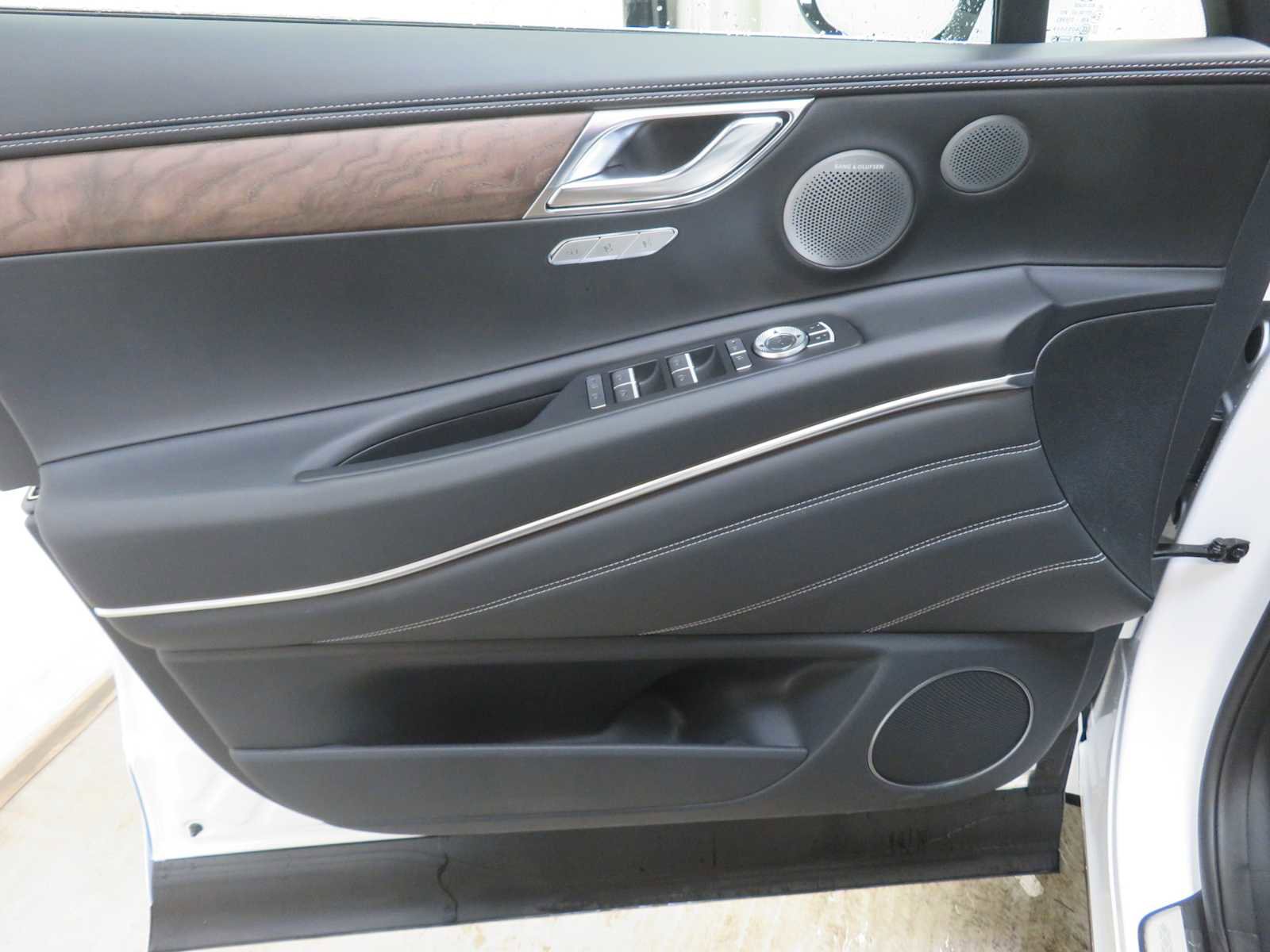 New 2026 Genesis GV80 2.5T Advanced image 10