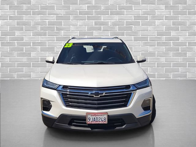 Certified 2023 Chevrolet Traverse LT w/ LT Premium Package AWD/4WD image 2