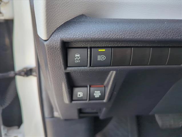 Certified 2025 Toyota Sienna XLE FWD image 14