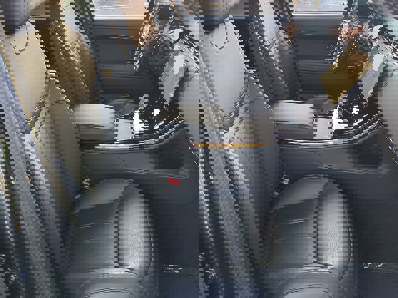 Used 2024 Land Rover Range Rover Sport SE image 24