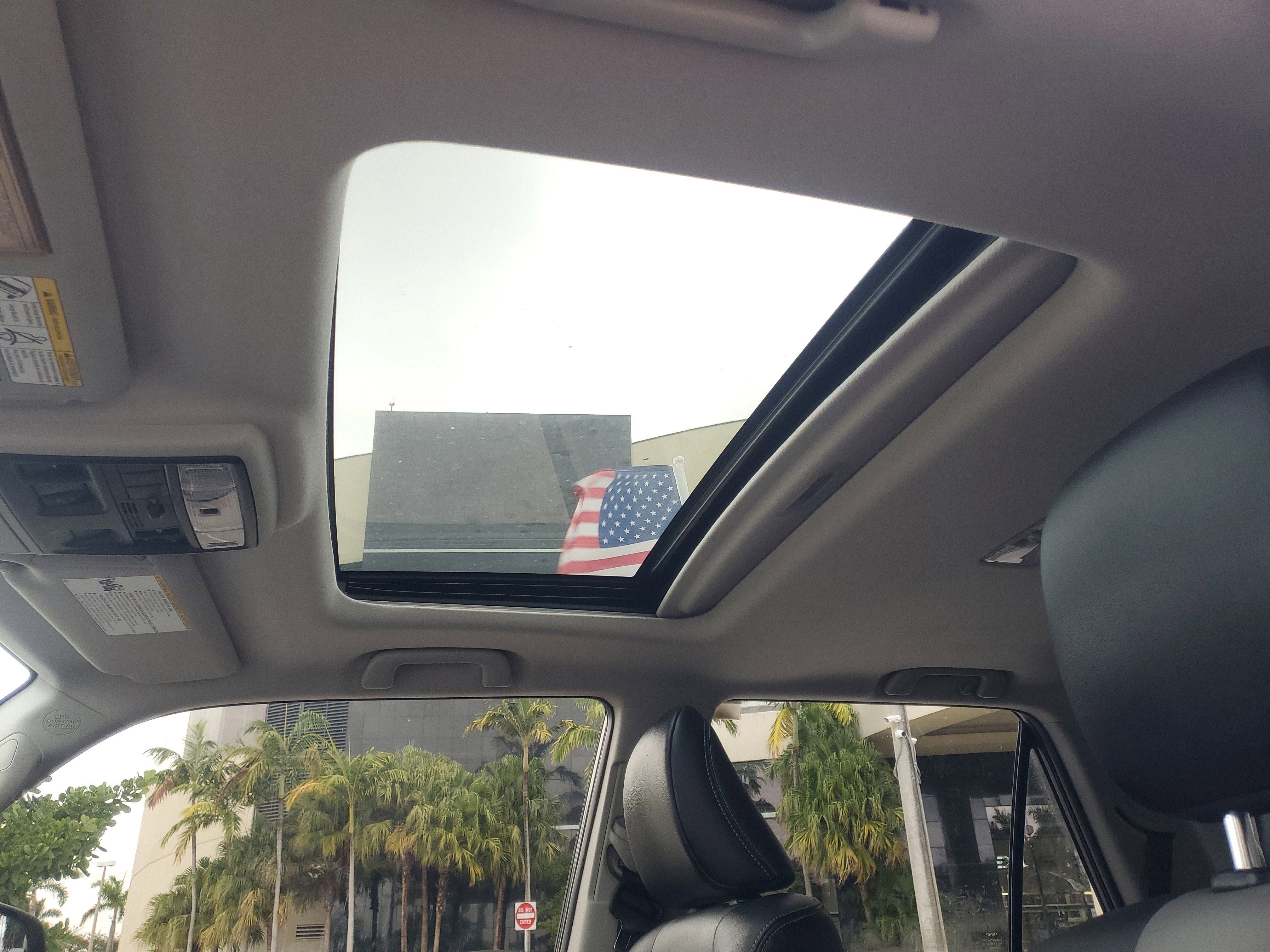 Used 2018 Toyota 4Runner 4WD image 17