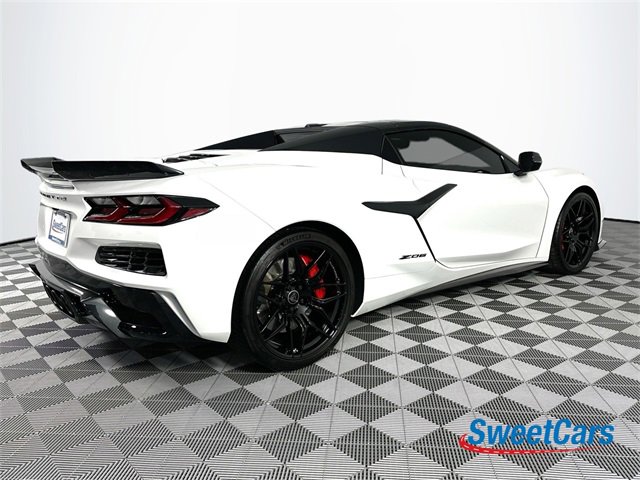 Used 2024 Chevrolet Corvette Z06 image 15