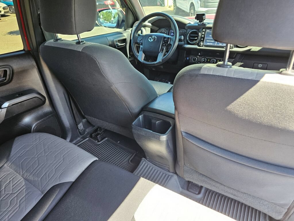 Used 2020 Toyota Tacoma TRD Sport w/ Technology Package AWD/4WD image 14