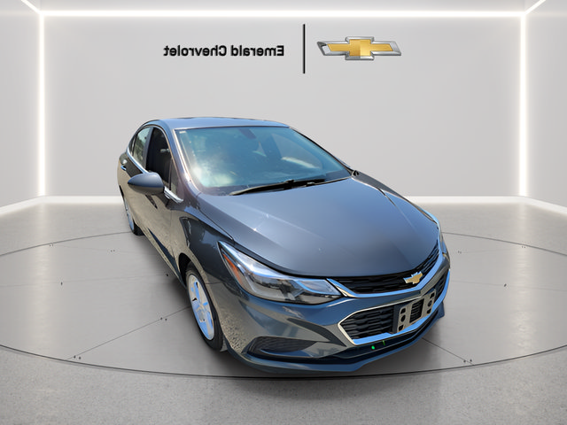 Used 2018 Chevrolet Cruze LT w/ LT Convenience Package FWD image 1