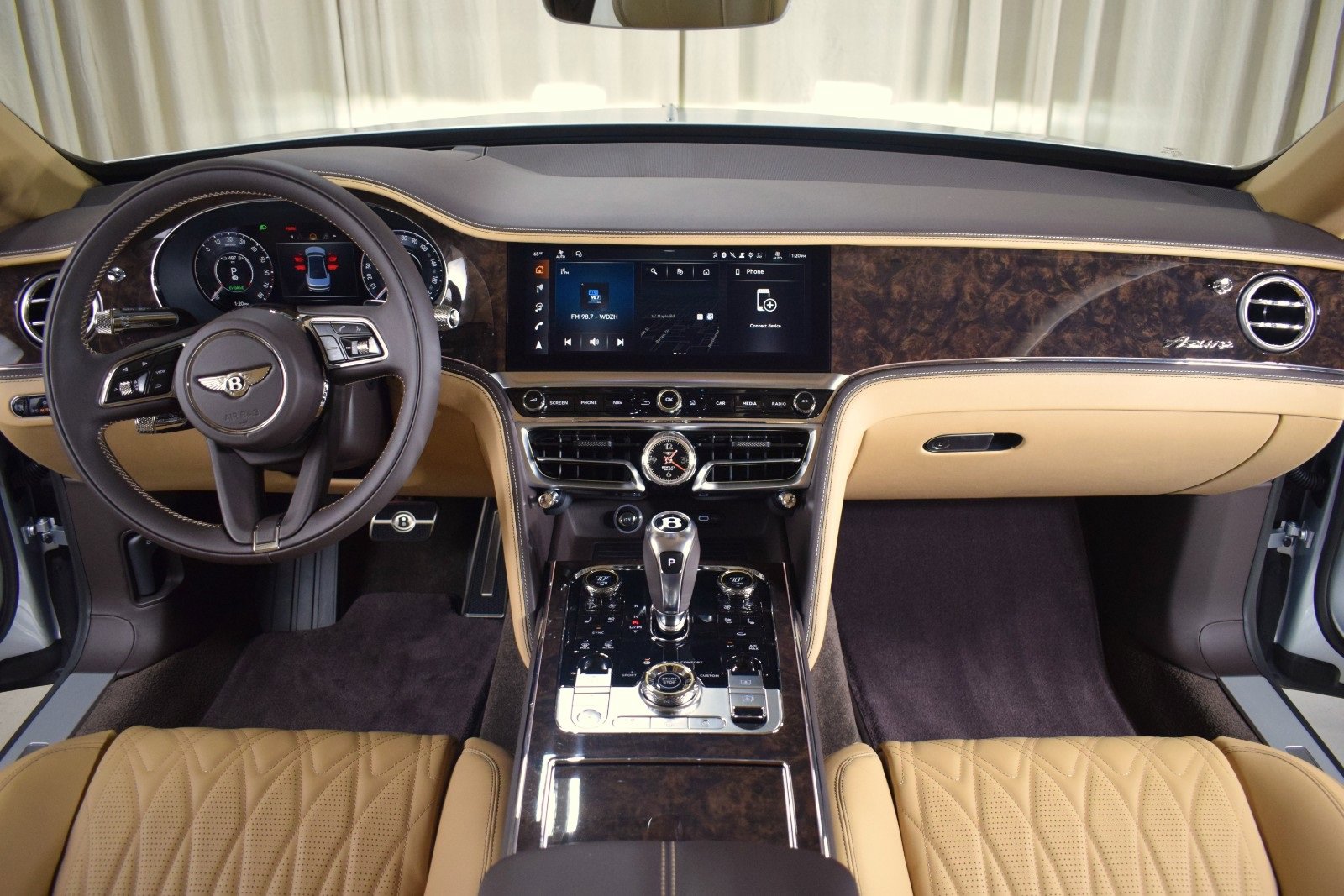 New 2026 Bentley Flying Spur Azure image 2