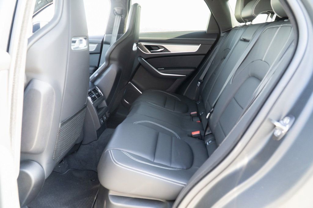 Used 2025 Jaguar F-PACE R-Dynamic S AWD/4WD image 27