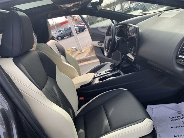 Used 2023 Lexus NX 350h 350h Premium image 14