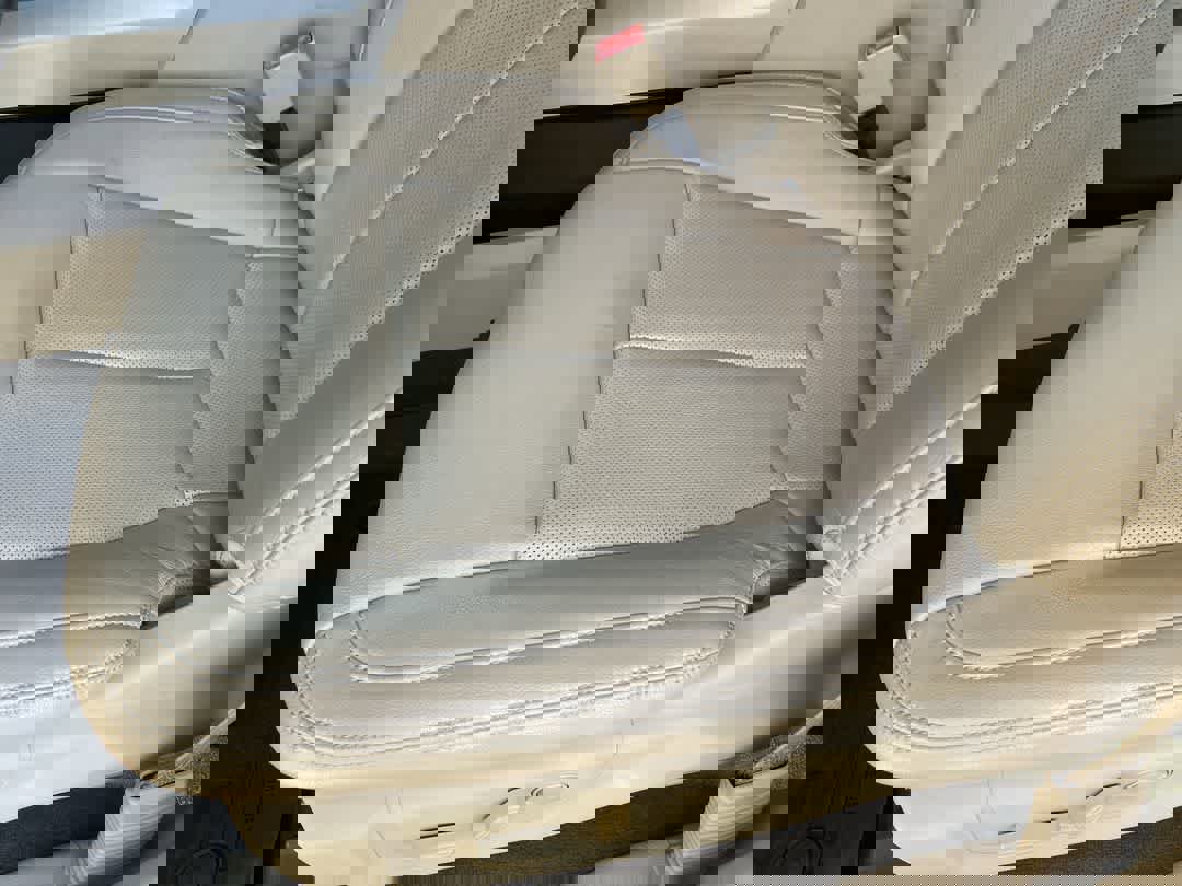 Used 2020 Ford F150 Lariat w/ Max Trailer Tow Package image 11