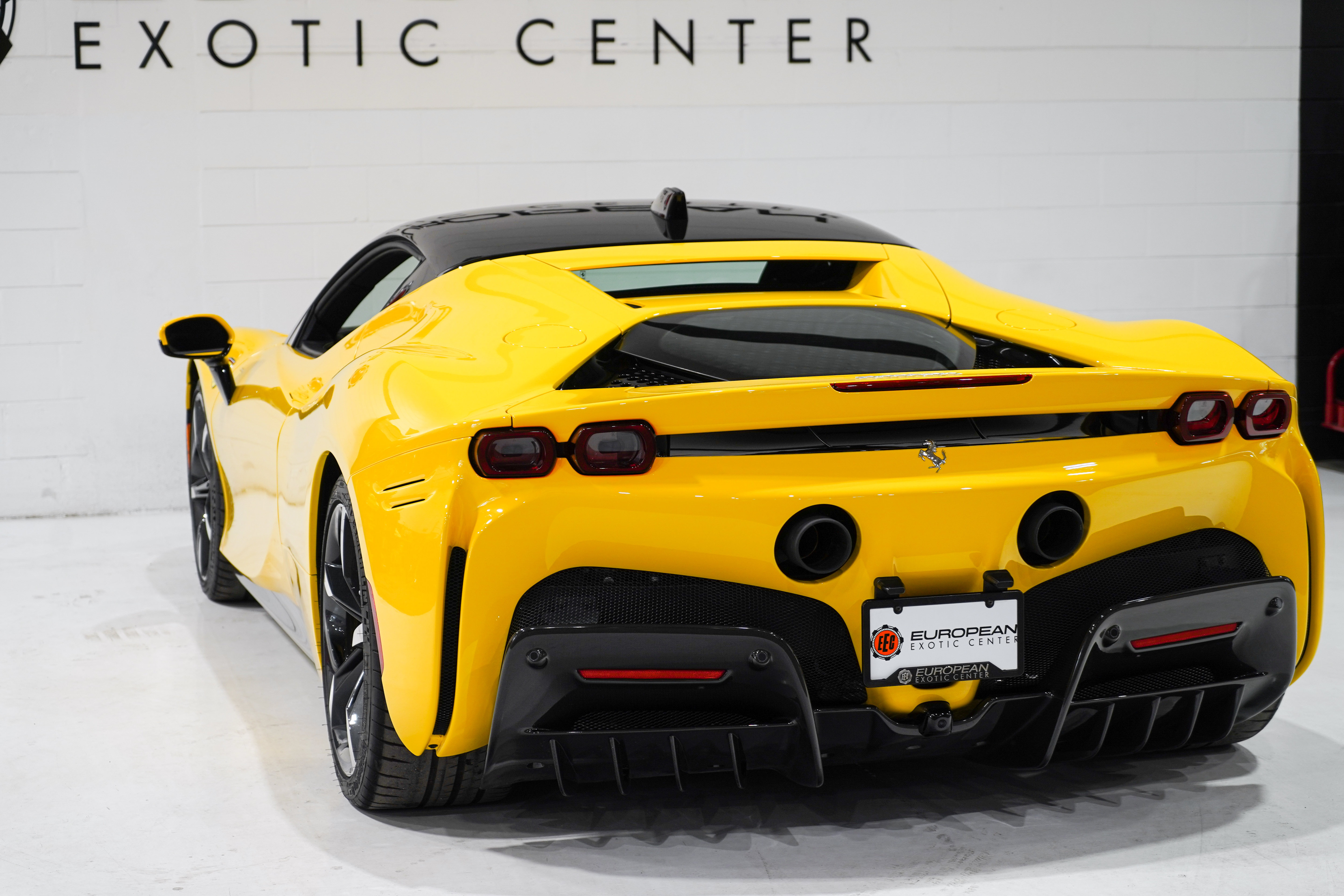 Used 2021 Ferrari SF90 Stradale AWD/4WD image 35