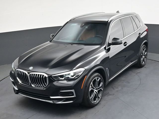 Used 2022 BMW X5 xDrive40i w/ Premium Package AWD/4WD image 27