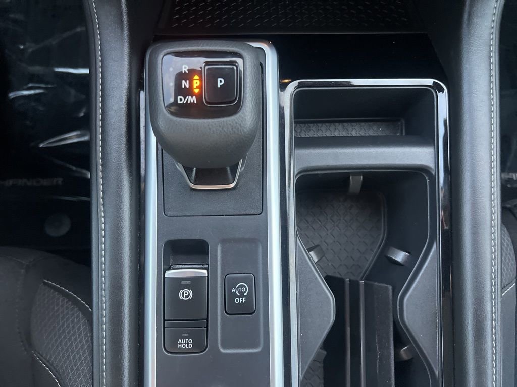 Used 2025 Nissan Pathfinder SV image 54