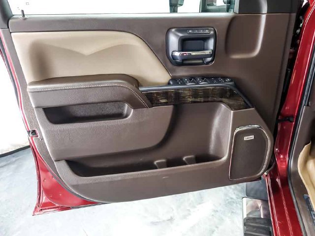Used 2015 GMC Sierra 3500 Denali w/ Duramax Plus Package AWD/4WD image 26