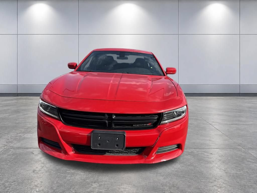 Used 2022 Dodge Charger SXT RWD image 2