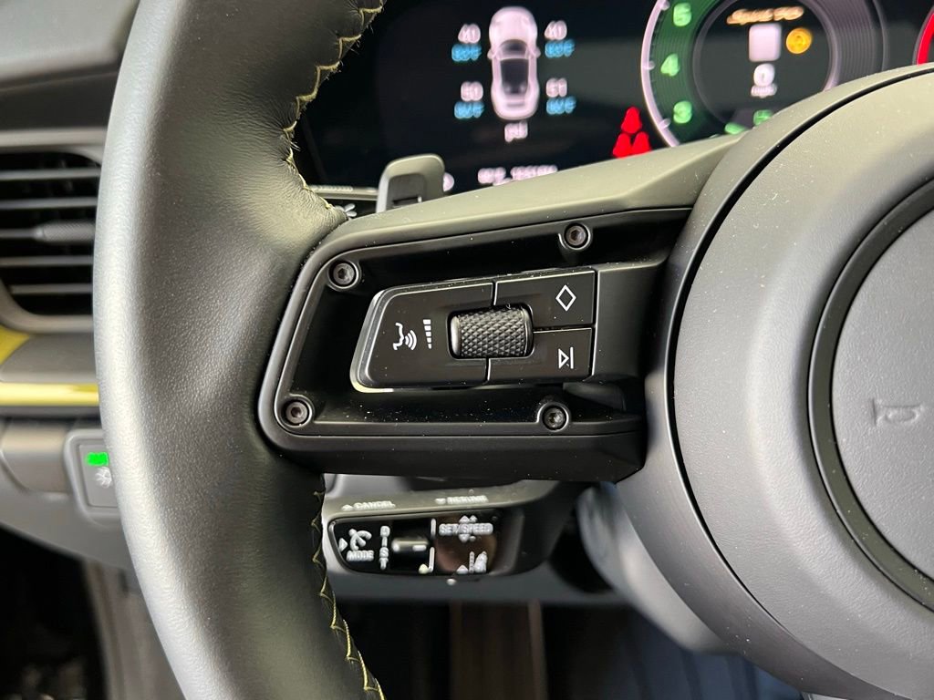 Used 2026 Porsche 911 Carrera GTS image 8