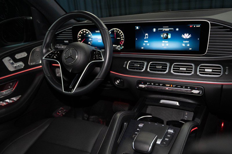 Certified 2025 Mercedes-Benz GLE 450e 4MATIC image 18