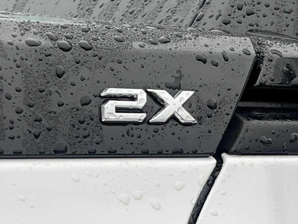 New 2025 GMC Hummer EV 2X AWD/4WD image 9
