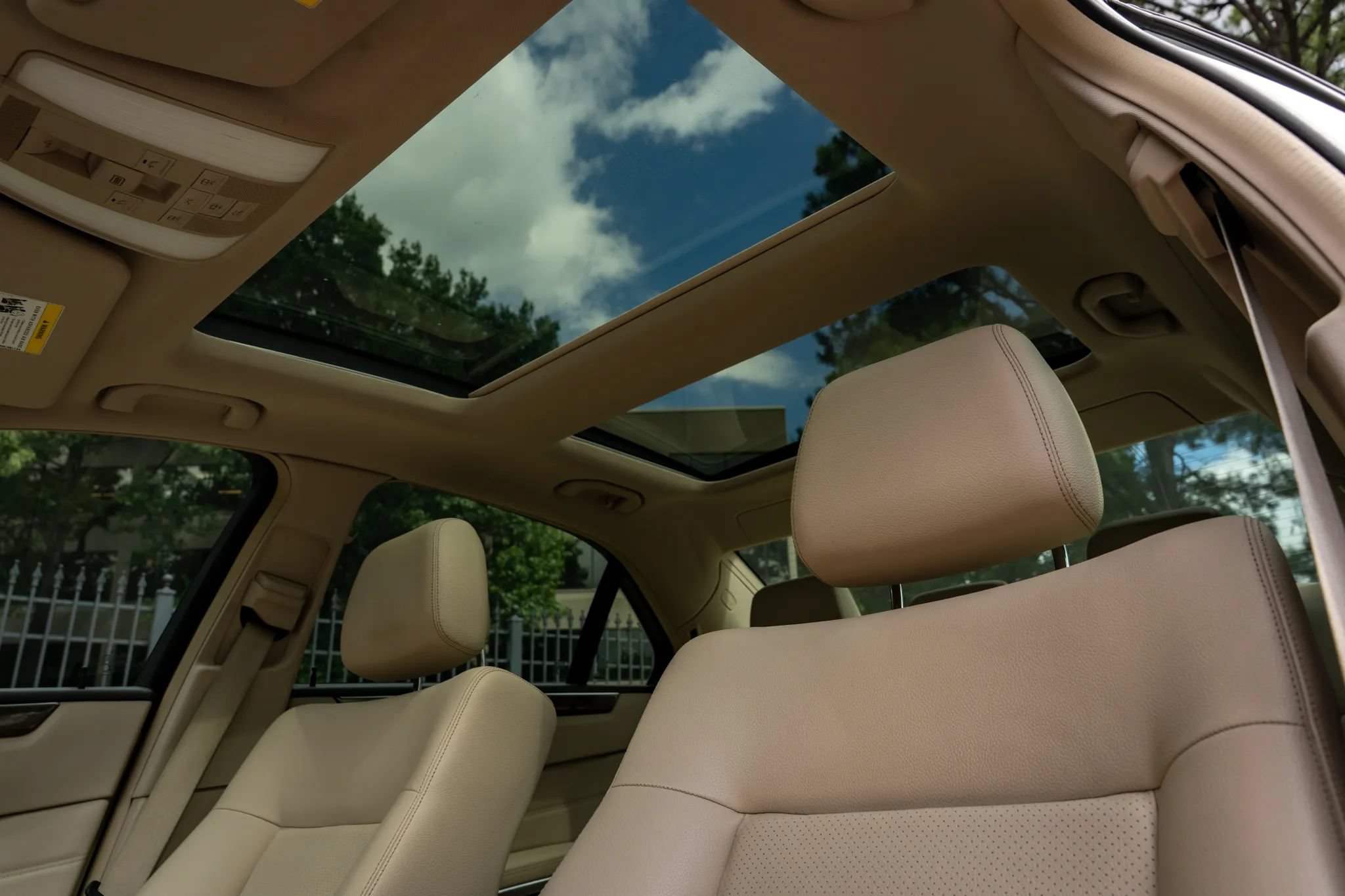 Used 2015 Mercedes-Benz E 350 4MATIC Sedan image 12