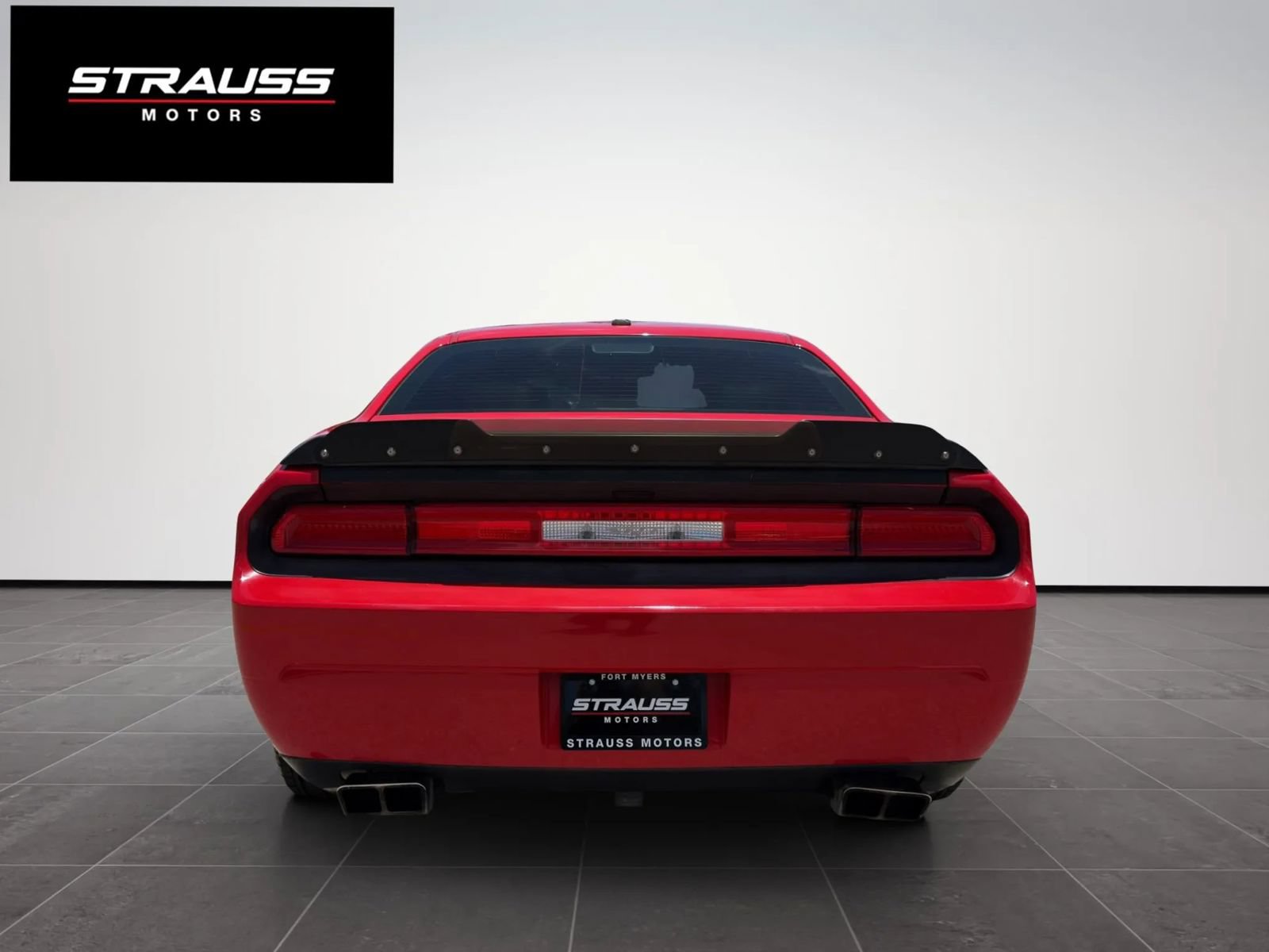 Used 2014 Dodge Challenger SRT8 Core RWD image 8