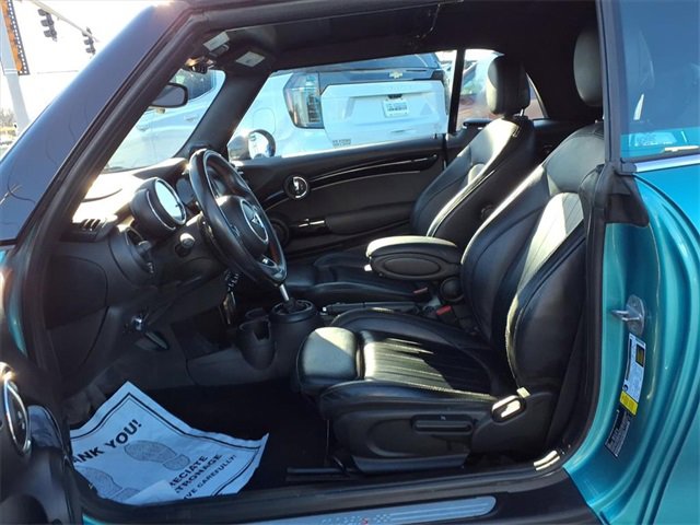 Used 2019 MINI Cooper S w/ Signature Upholstery Package image 18