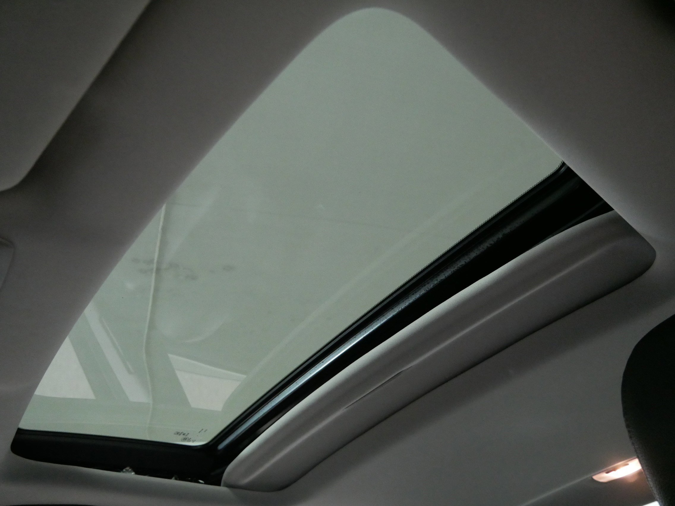 Used 2011 Honda Accord EX-L image 32