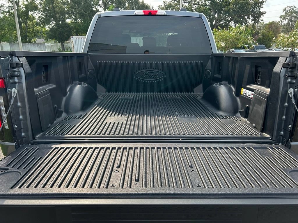 Used 2025 Ford F150 Lightning XLT AWD/4WD image 49